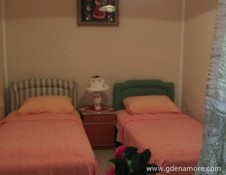 Dvokrevetna soba br.2-Dupleks apartman 2 